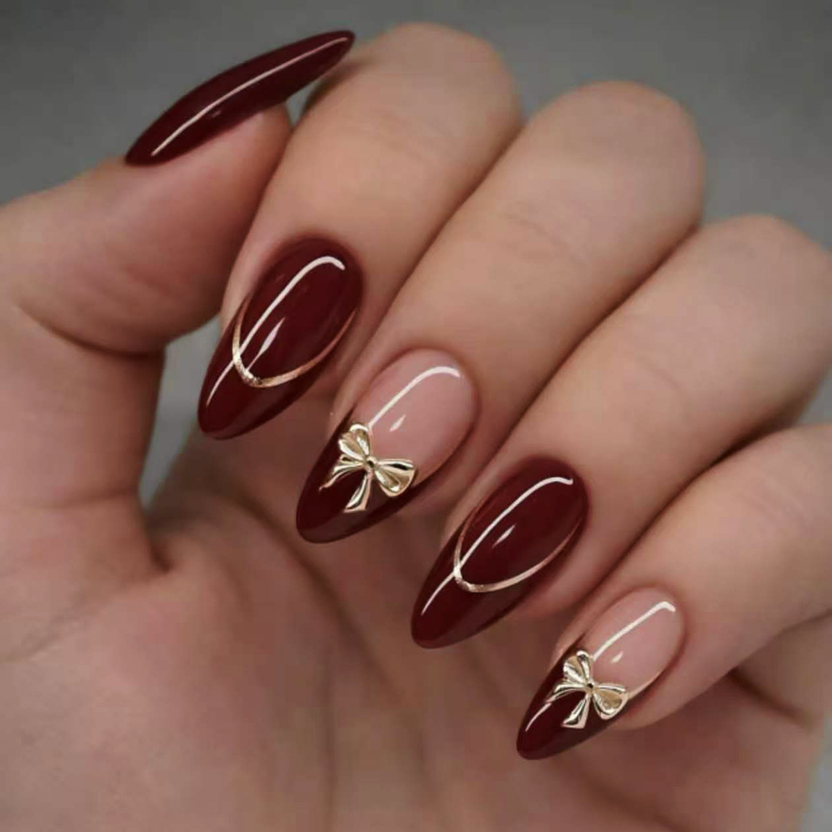 24 قطعة من الأظافر الاصطناعية  - مراجعة Nail Art Red Wine وسعره