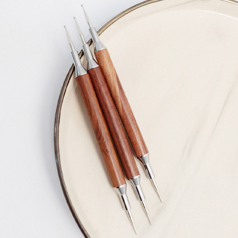 قلم تزيين الأظافر من خشب الصند - مراجعة Nail Art Dotting Tool وسعره