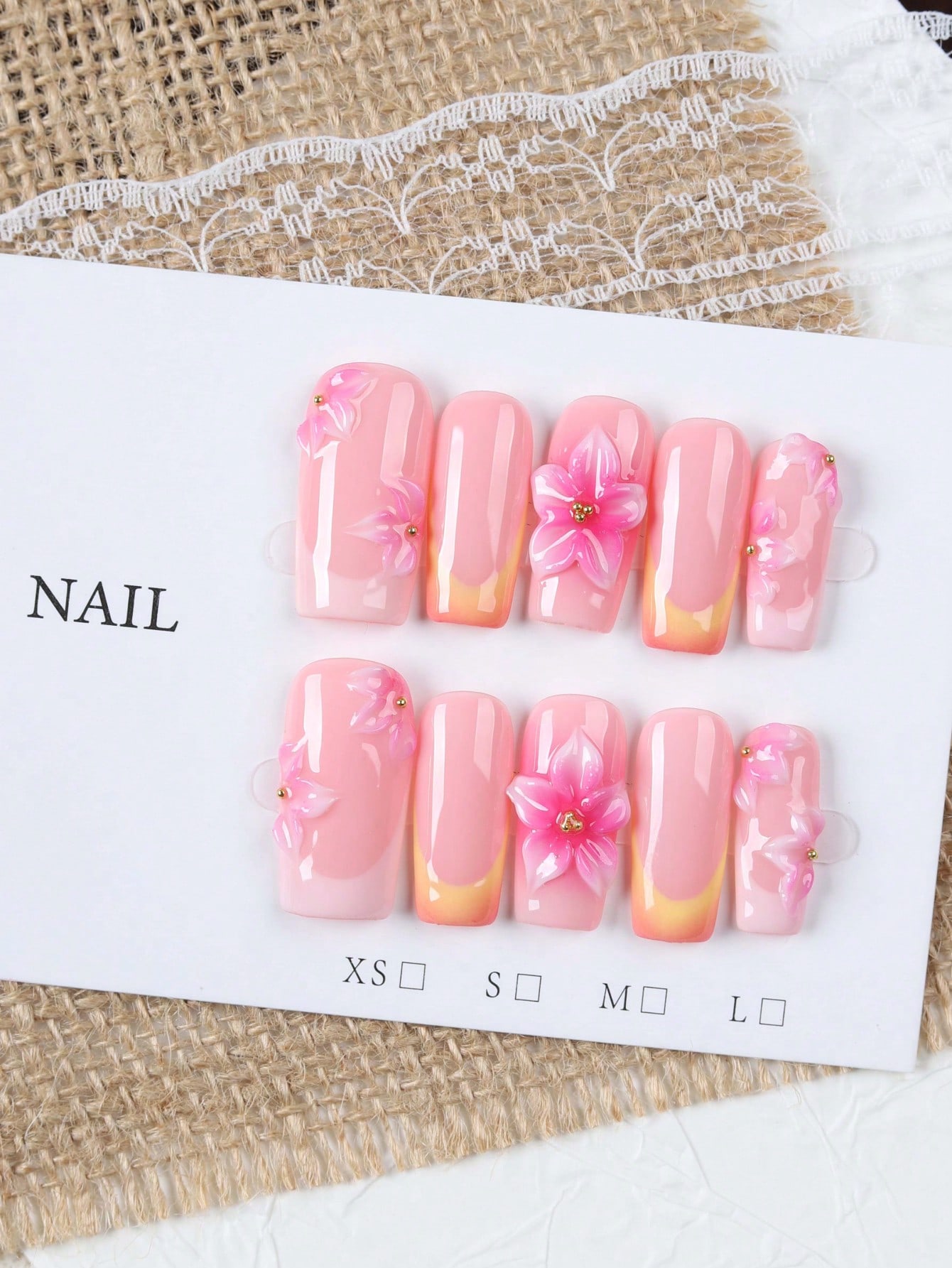 10 قطع من الأظافر الاصطناعية م - مراجعة Nail Art Gold وسعره