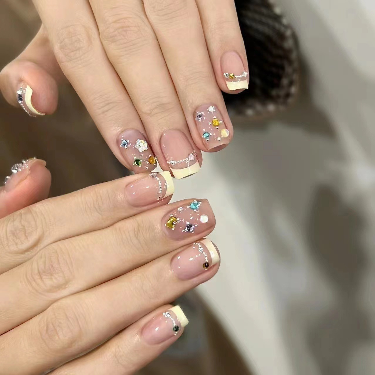 10 قطعة مربع قصير الفرنسية الي - مراجعة Nail Art Eye Cat وسعره