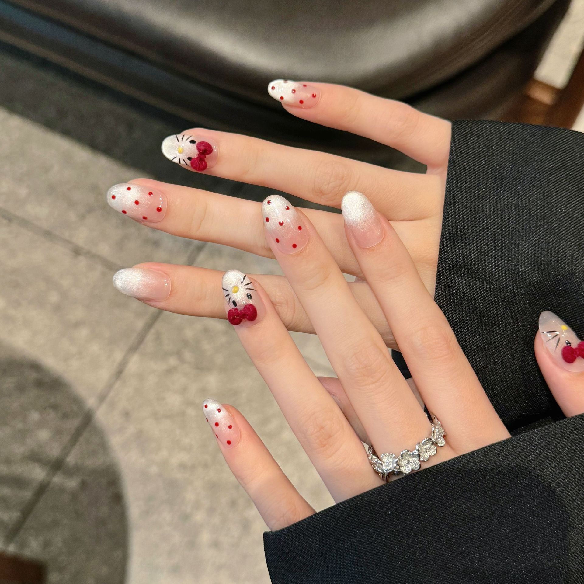 10 قطع من الأظافر الاصطناعية ا - مراجعة Nail Art Eye Cat وسعره