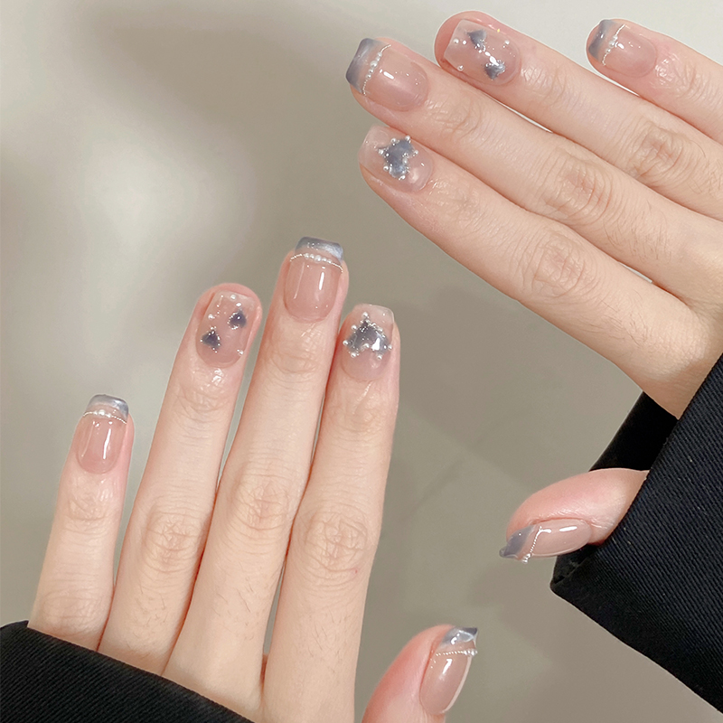 10 قطع من أظافر صناعية صيفية ب - مراجعة Nail Art Eye Cat وسعره