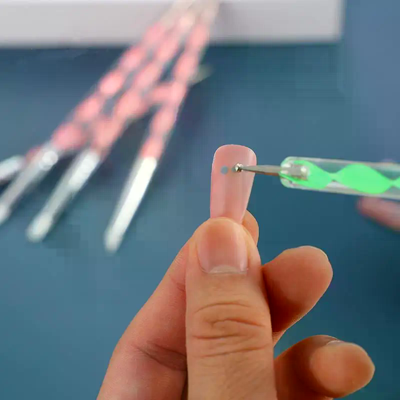 5 قطع أدوات نحت السيليكون للتش - مراجعة Nail Art Dotting Tool وسعره